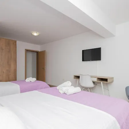 Awesome In With Wifi Апартаменты *